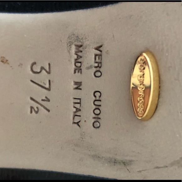 Sergio Rossi Black Pump - Picture 9 of 11